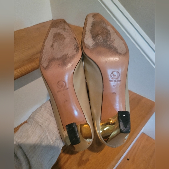 St John Pearl Champagne Leather Heels - Picture 4 of 6